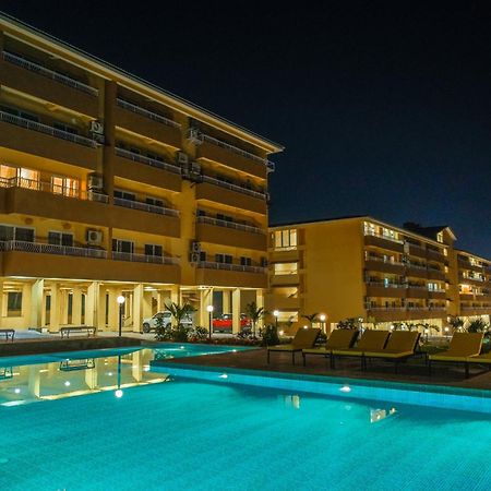Alaya Stays 1 Bhk With Balcony & Pool - Veera Marina Candolim Dış mekan fotoğraf